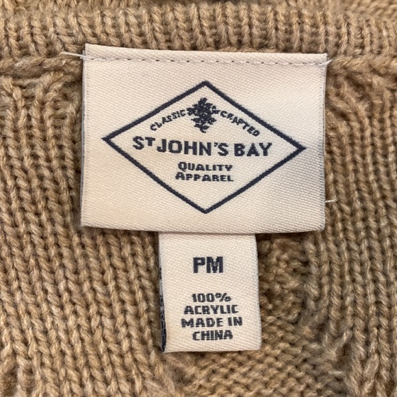 Cold shoulder knit sweater - Picture 6 of 6